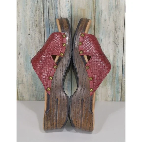 Dansko Mila Clogs Size 8.5-9 (39) Red Woven Studded Sandals - Picture 8 of 11